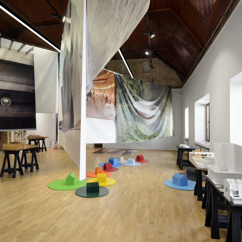 Zdeněk Fránek : Outside CZ 